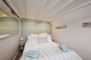 Photo 16- click for photo gallery